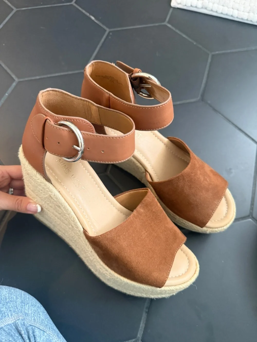 Nine west brown espadrille wedge size 6